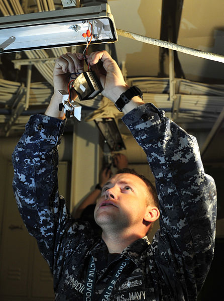 File:Pre-commissioning Unit Gerald R. Ford (CVN 78) Sailors renovate showcase berthing 150423-N-AO748-094.jpg