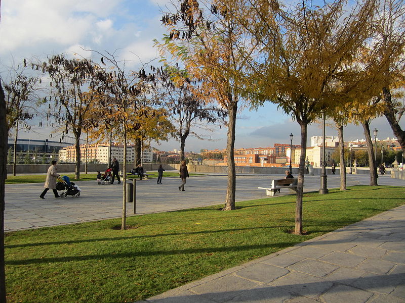 File:Puente de Toledo (6382202651).jpg