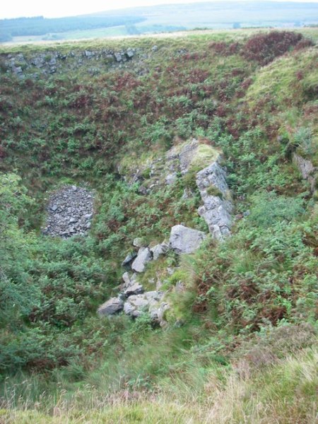 File:Pwll Mawr - geograph.org.uk - 913434.jpg