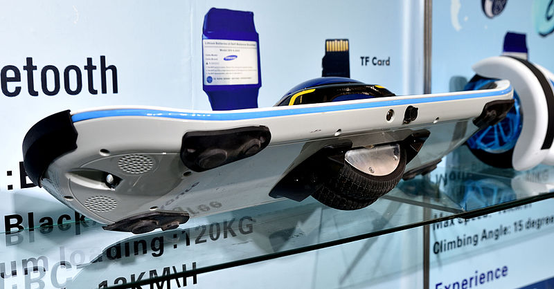 File:Quik Technology - Self Balancing Board – CeBIT 2016 02.jpg