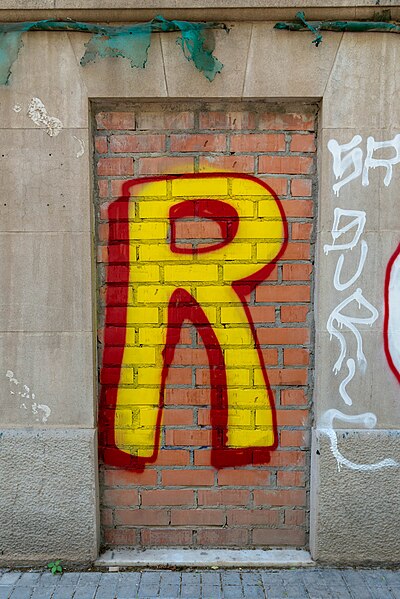 File:R graffiti.jpg