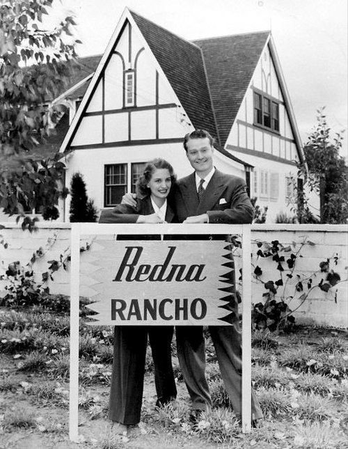 Red and Edna Skelton at home, 1942