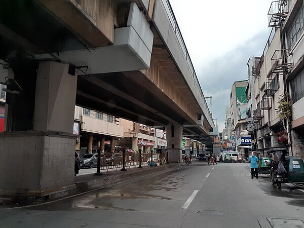 Rizal Avenue looking south from Gonzalo Puyat Street intersection