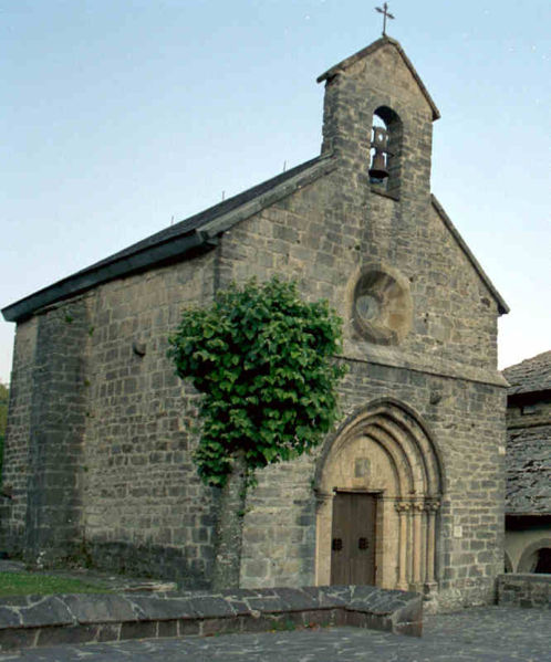 File:Roncesvalles capilla.jpg