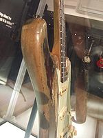 Rory Gallagher z roku 1961 Fender Strat side.jpg