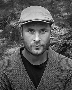 Rune Salvesen, forfatter, fotografert i august 2018.jpg