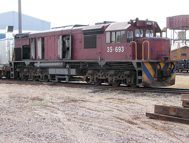 File:SAR Class 35-600 35-693.JPG