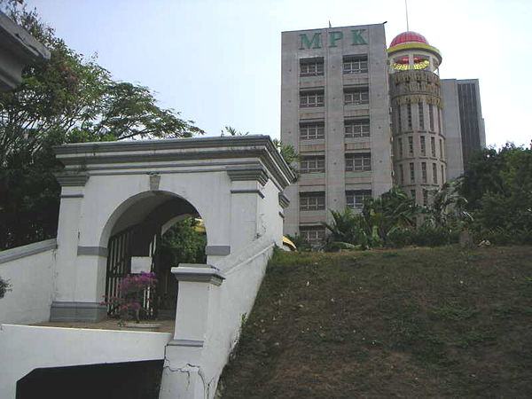 Klang Municipal Council building with old Raja Mahadi fort's gate in the foreground.