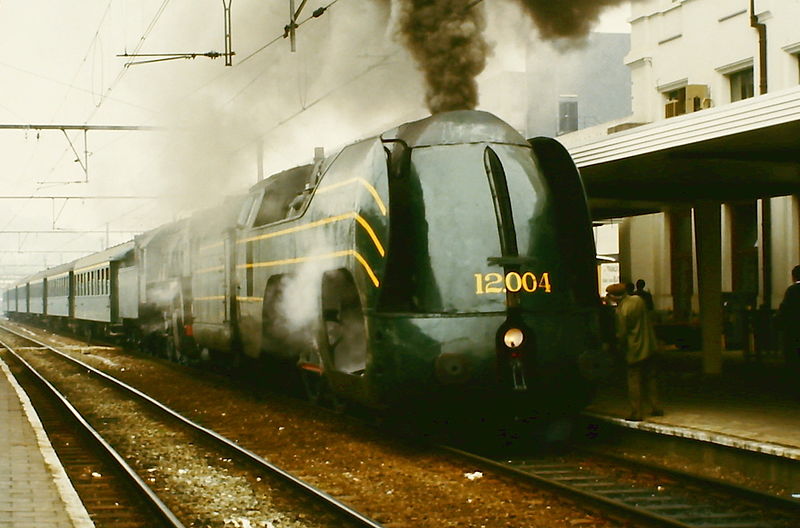 File:SNCB 12.004 (Namur).jpg