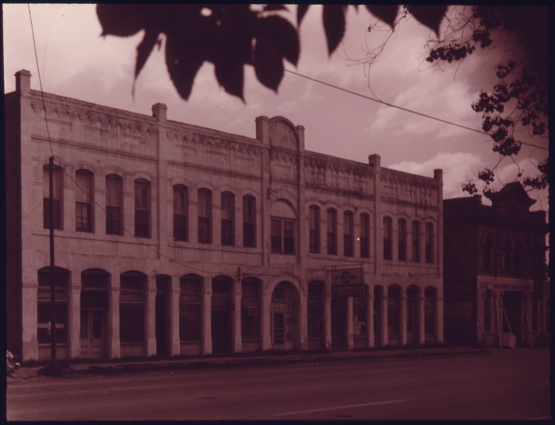 File:STOREFRONTS ON WASHINGTON STREET, HOUSTON, TEXAS. THIS IS ONE OF A SERIES OF 21 BLACK AND WHITE PHOTOGRAPHS. THEY... - NARA - 557643.tif