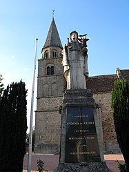 Saint-Denis-de-Jouhet Monument-aux-morts et clocher 1.jpg