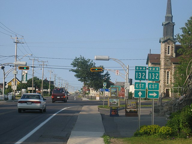 Route 132 split in Sainte-Flavie