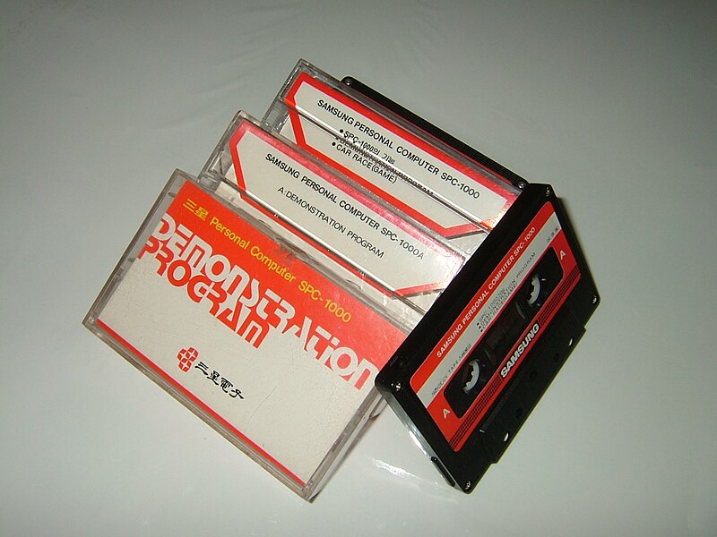 File:Samsung SPC-1000 SPC-1000A demonstration program tapes 20070601.jpg