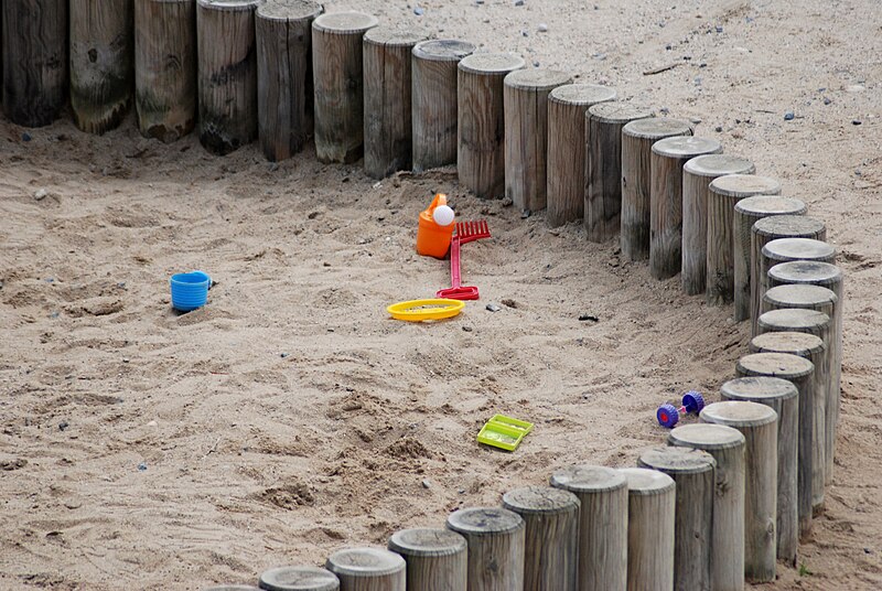 File:Sandbox with toys detail.JPG