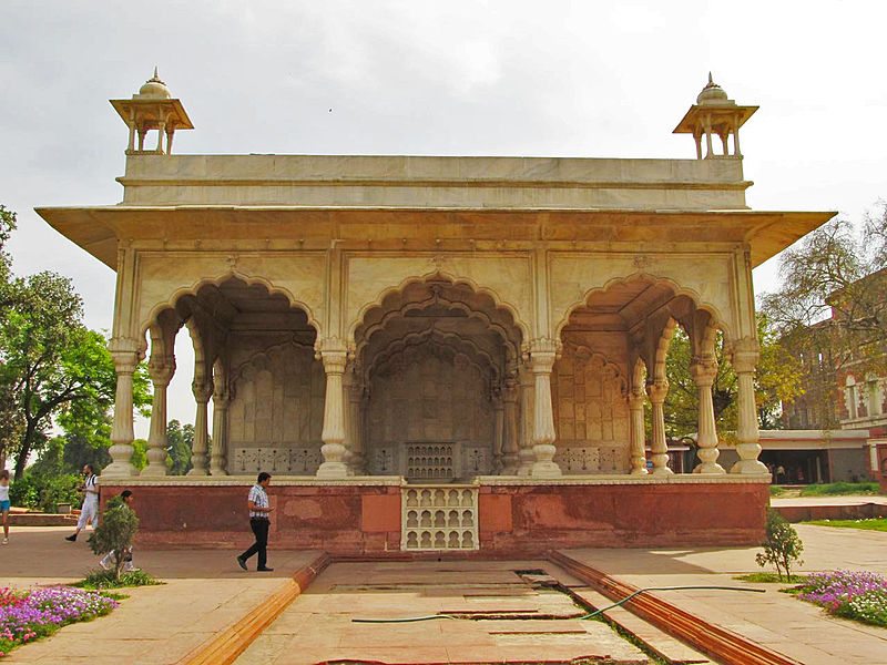 File:Sawan Pavillion, Red Fort.jpg