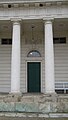 Čeština: Empírové dveře a sloupy na zámku Kačina. English: Empire doors and columns at Kačina chateau, Czech Republic.