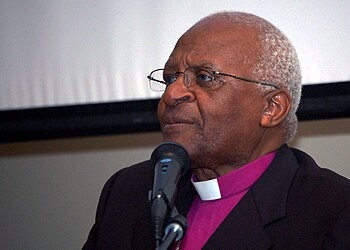 English: South African Anglican Archbishop Des...