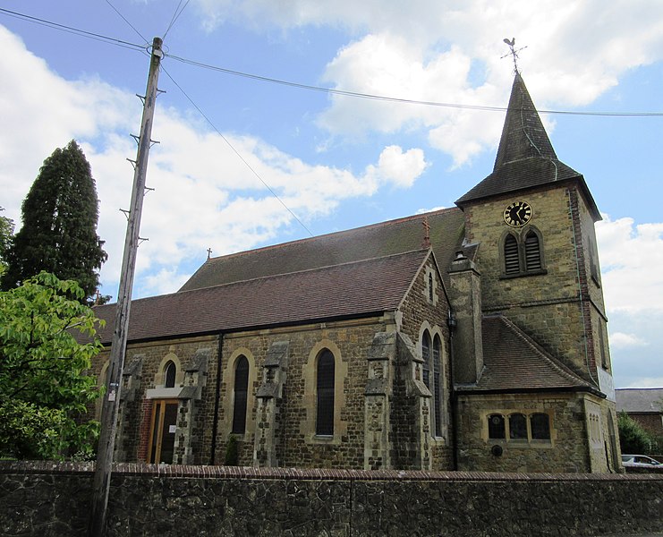 File:St Stephen's Church, Liphook Road, Shottermill (June 2015) (4).JPG