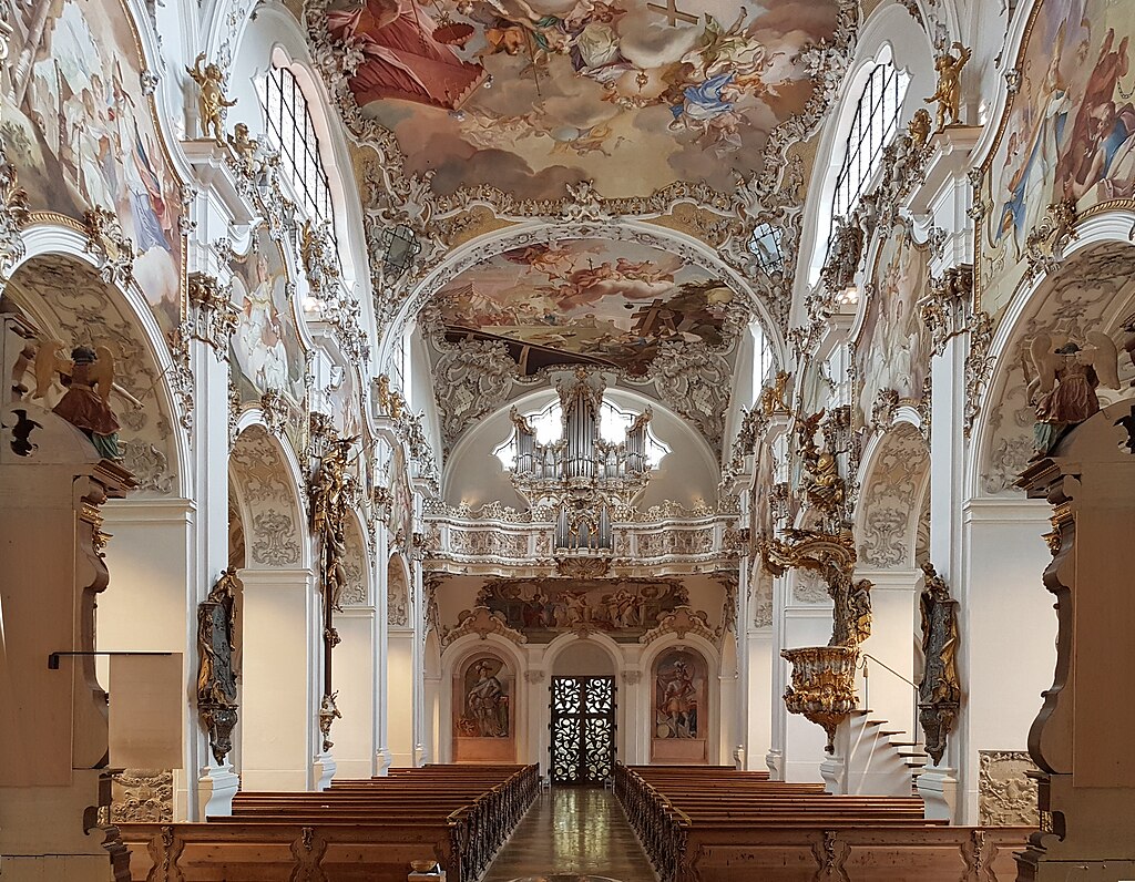 Blick nach Westen im Innenraum der Stiftskirche Steingaden (Welfenmünster)