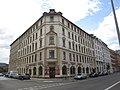 Double tenement house (with Göschenstrasse 5) in a closed area in a corner, with a restaurant