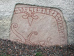 Piedra rúnica U 133, primer fragmento