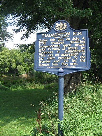 Pennsylvania Historical and Museum Commission marker at the site of the Tiadaghton Elm in 2006; the elm died in the 1970s. Tiadaghton Elm Historical Marker.JPG