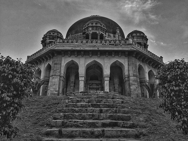 File:Tomb at Lodhi Garden.jpg