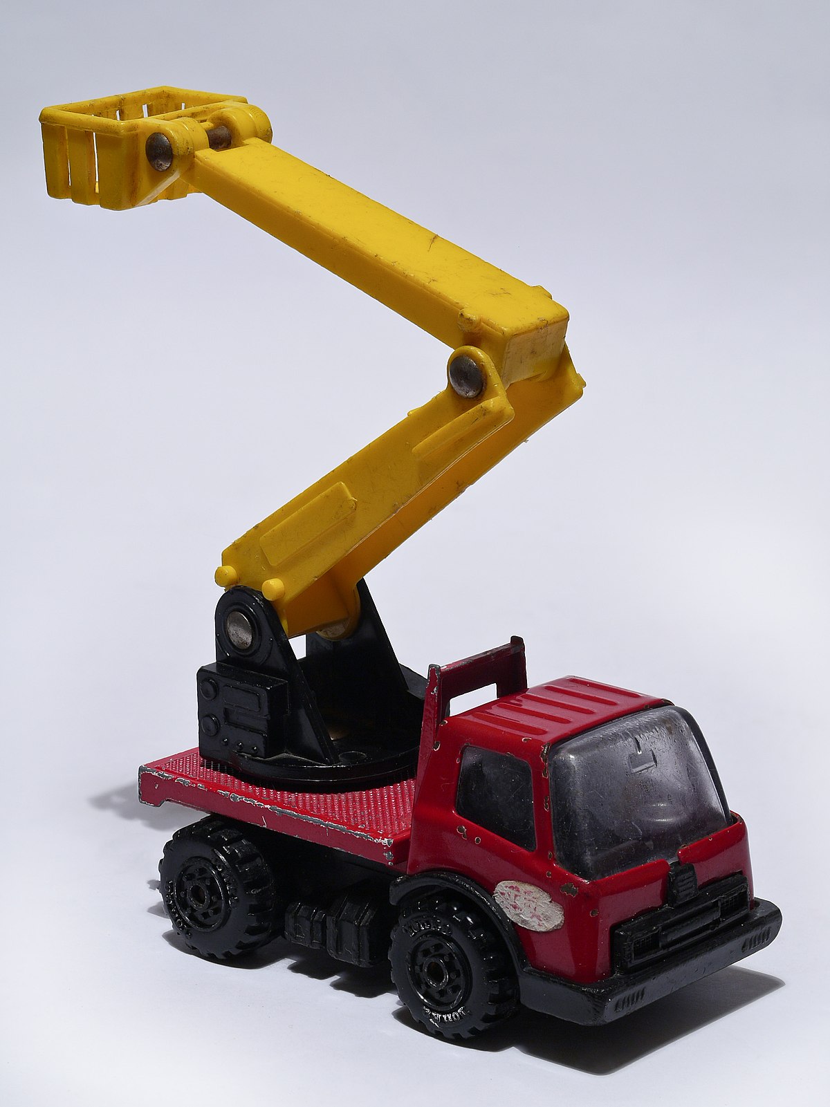 Tonka cherry hot sale picker truck