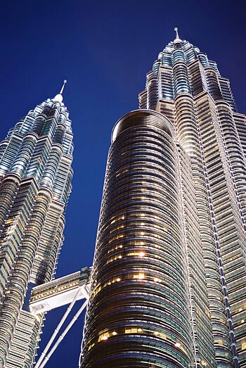 Las Torres Petronas ocuparon el primer sitio como los edificios más altos del mundo, de 1998 a 2004.