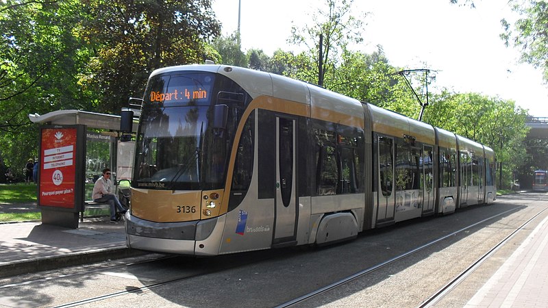 File:Tram81 Brussels Marius Renard 3.jpg