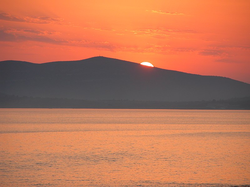 File:Tramonto ad Alghero - panoramio.jpg