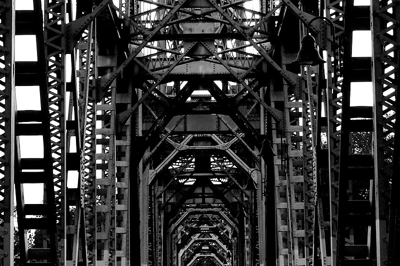 File:Union Street Railroad Bridge in Salem, Oregon on 9 July 2009 - 15.jpg