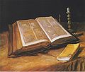 『開かれた聖書の静物画（イタリア語版）』1885年10月、ニューネン。油彩、キャンバス、65.7 × 78.5 cm。ゴッホ美術館[110]F 117, JH 946。