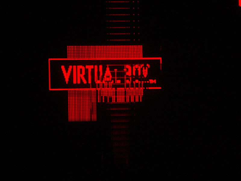 Файл:Virtual Boy glitch in right eyepiece.jpg