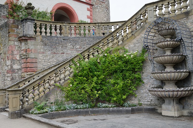 File:Würzburg, Festung Marienberg, Fürstengarten-006.jpg