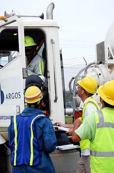 File:Workers Pour 1 Million Gallons of Grout into Massive Tanks (7597557724).jpg