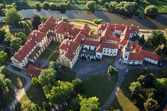 8: Monastery and chateau in Zbraslav, Prague, Czech Republic Author: Zdeněk Fiedler