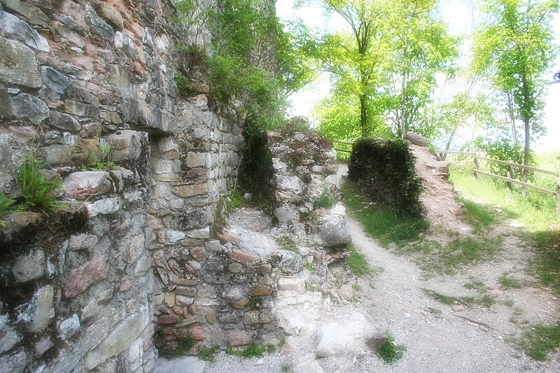 File:Zumelle ruins.jpg