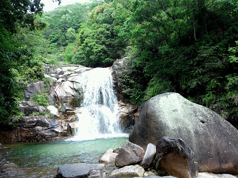 File:錦竜の滝 - panoramio.jpg