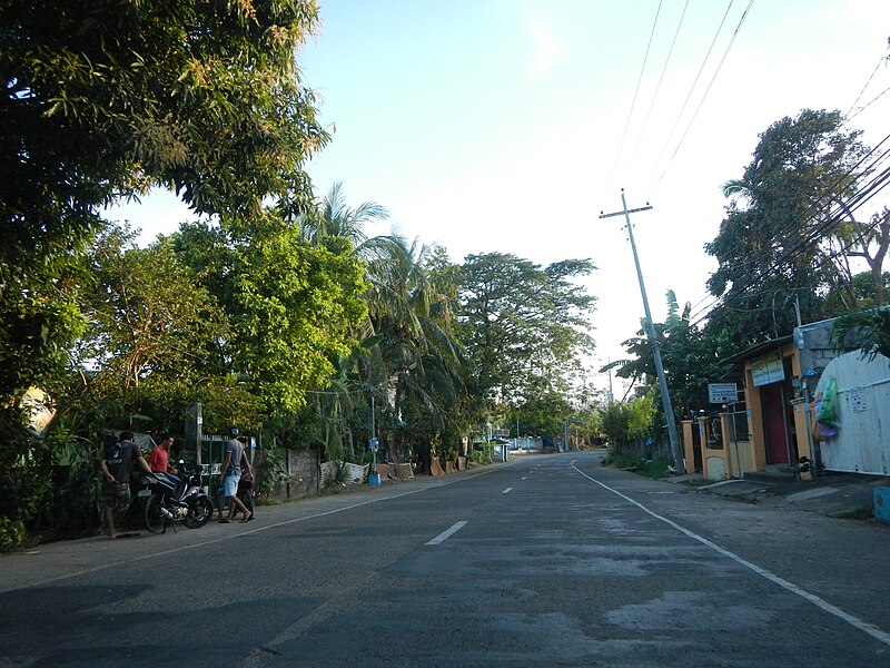 File:05421jfWawa Kitang Luz Roads Sunset Lands Limay Bataanfvf 07.JPG