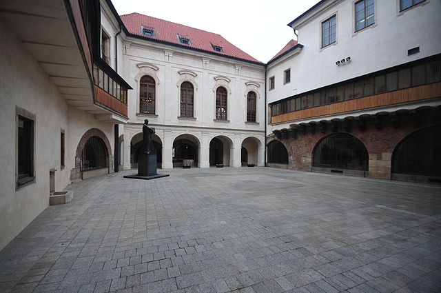 Каролінум — середньовічне ядро Карлового університету в Празі
