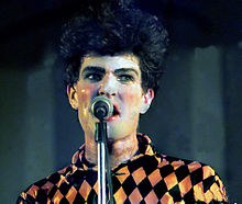 Tim Finn in Split Enz costume. 1979 Nambassa Split Enz, Photo Susanna Burton.jpg