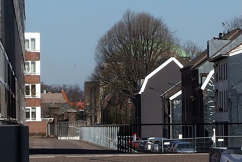 File:20150312 Maastricht; Il Fiore building at Céramique terrain 11 (cropped).jpg