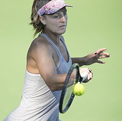 Gabriela Dabrowski (2016)