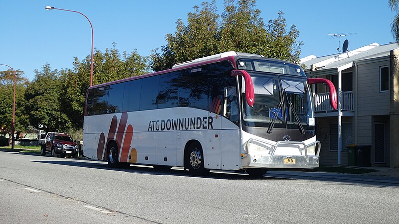 File:ATG Downunder Mercedes Benz OH1830 (King Long 6126AU) MO3674 (NT) @ Wheatley Street,Gosnells.jpg