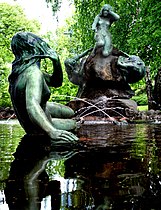 Aino Fountain in Lahti, 1912 (fi)