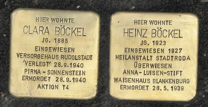 File:Apolda-Stolpersteine-Böckel-CTH.JPG