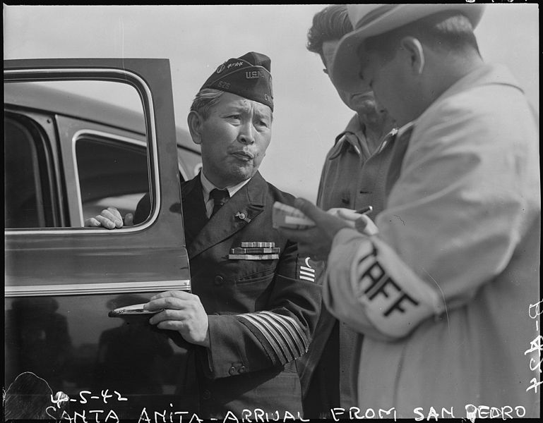 File:Arcadia, California. Dressed in uniform marking service in the first World War, this veteran enters . . . - NARA - 537044.jpg