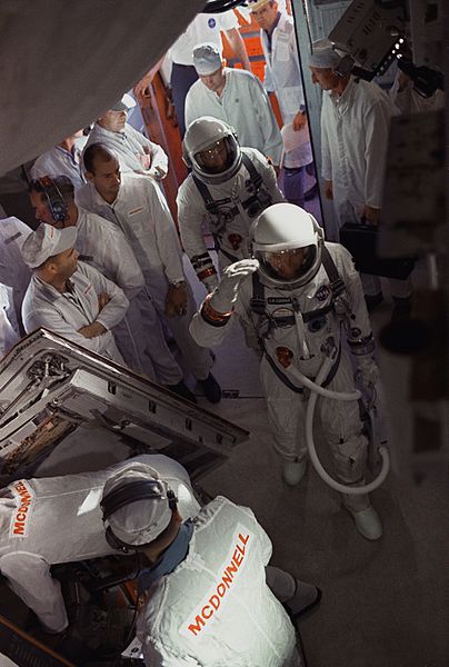 File:Astronauts L. Gordon Cooper Jr. (foreground) and Charles Conrad Jr. arrive in the white room at Pad 19.jpg