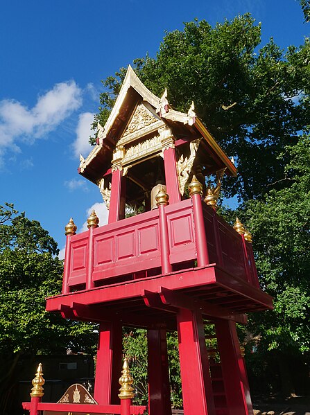 File:Bell Tower at the Wat Buddhapadipa Temple, Wimbledon (02).jpg